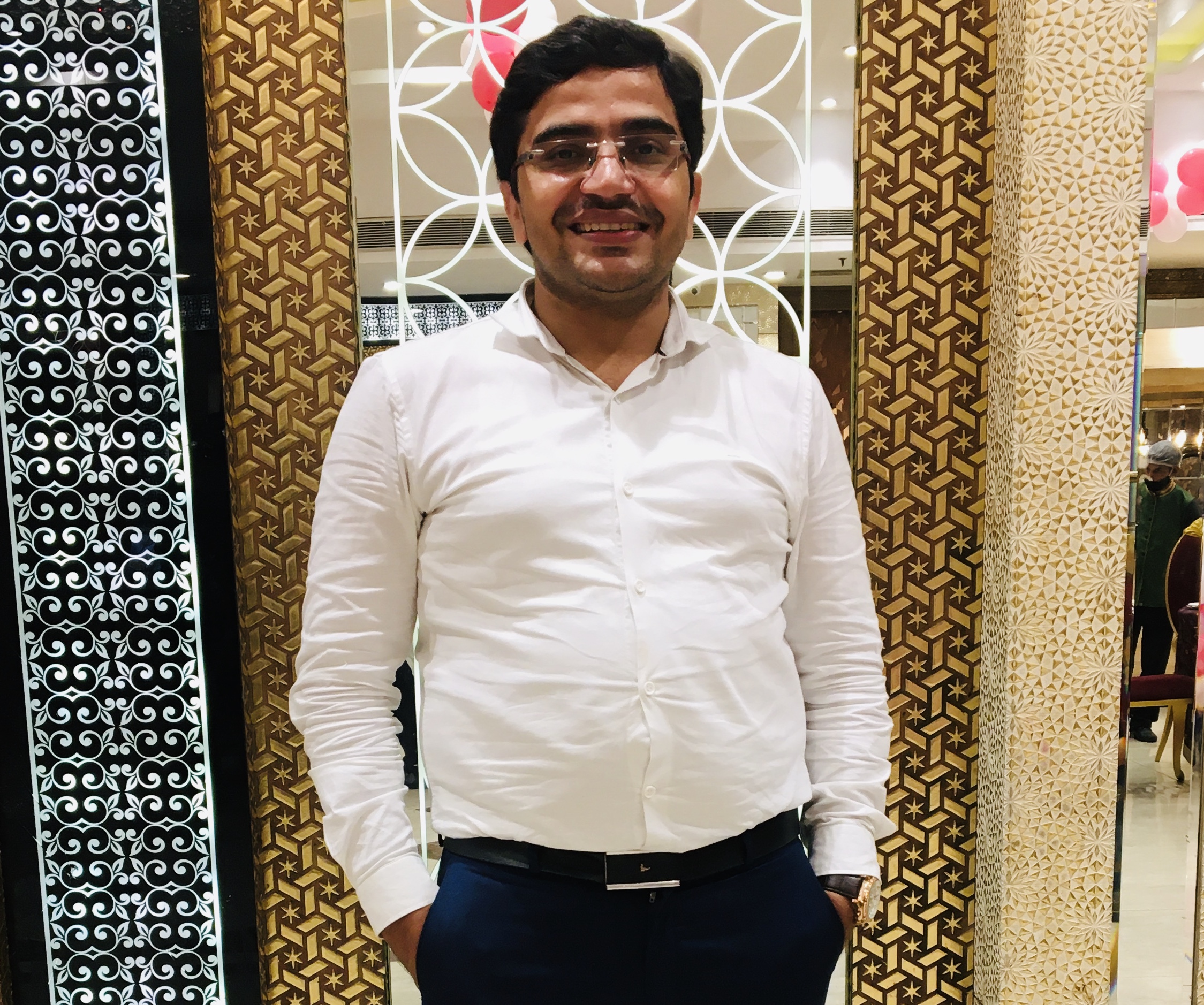 DR. DINESH