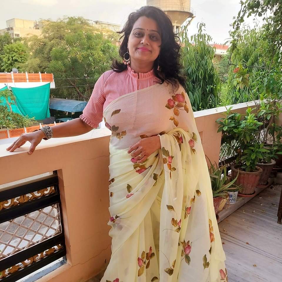 DR. NEELAM YADAV