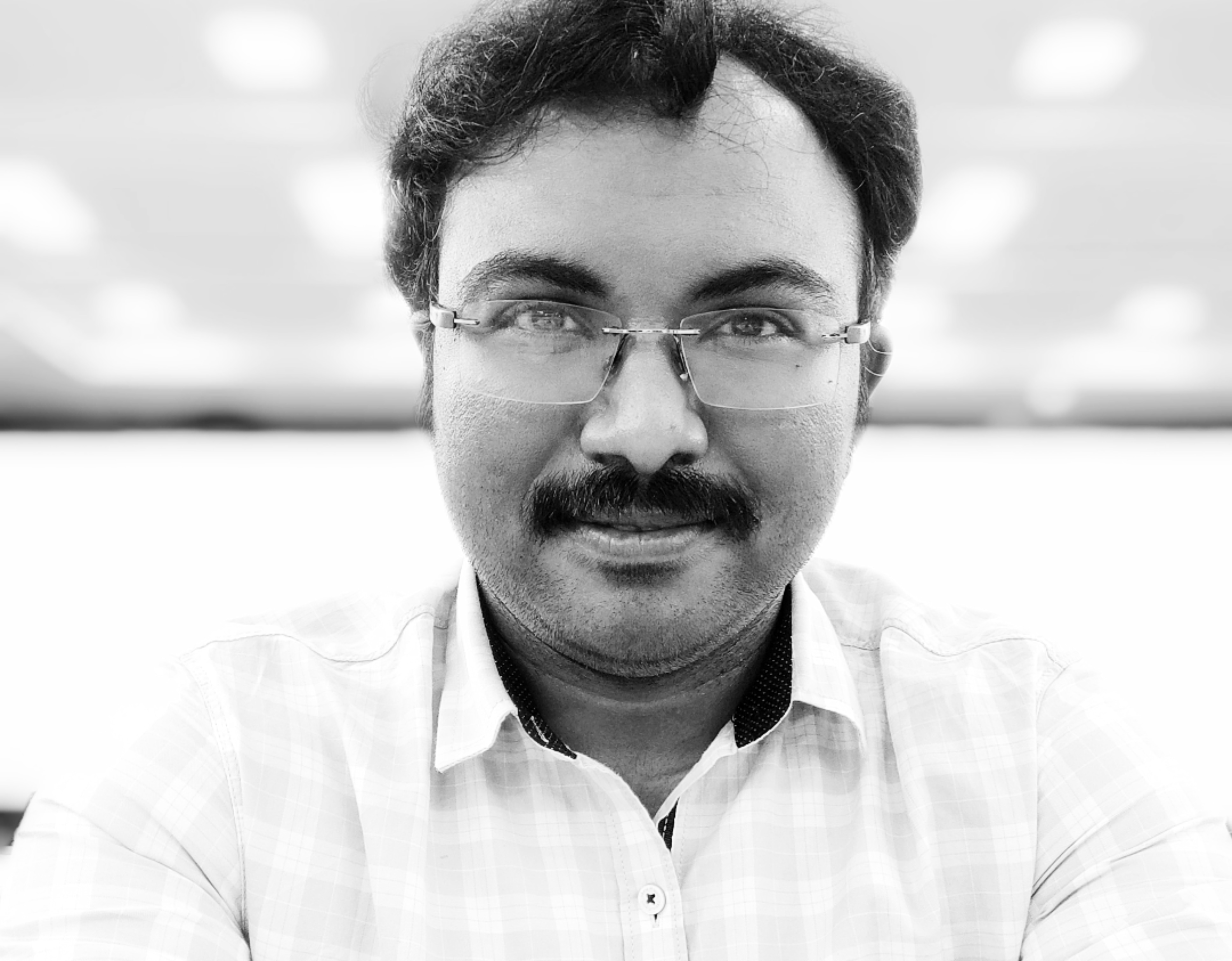DR. VARUN DAS