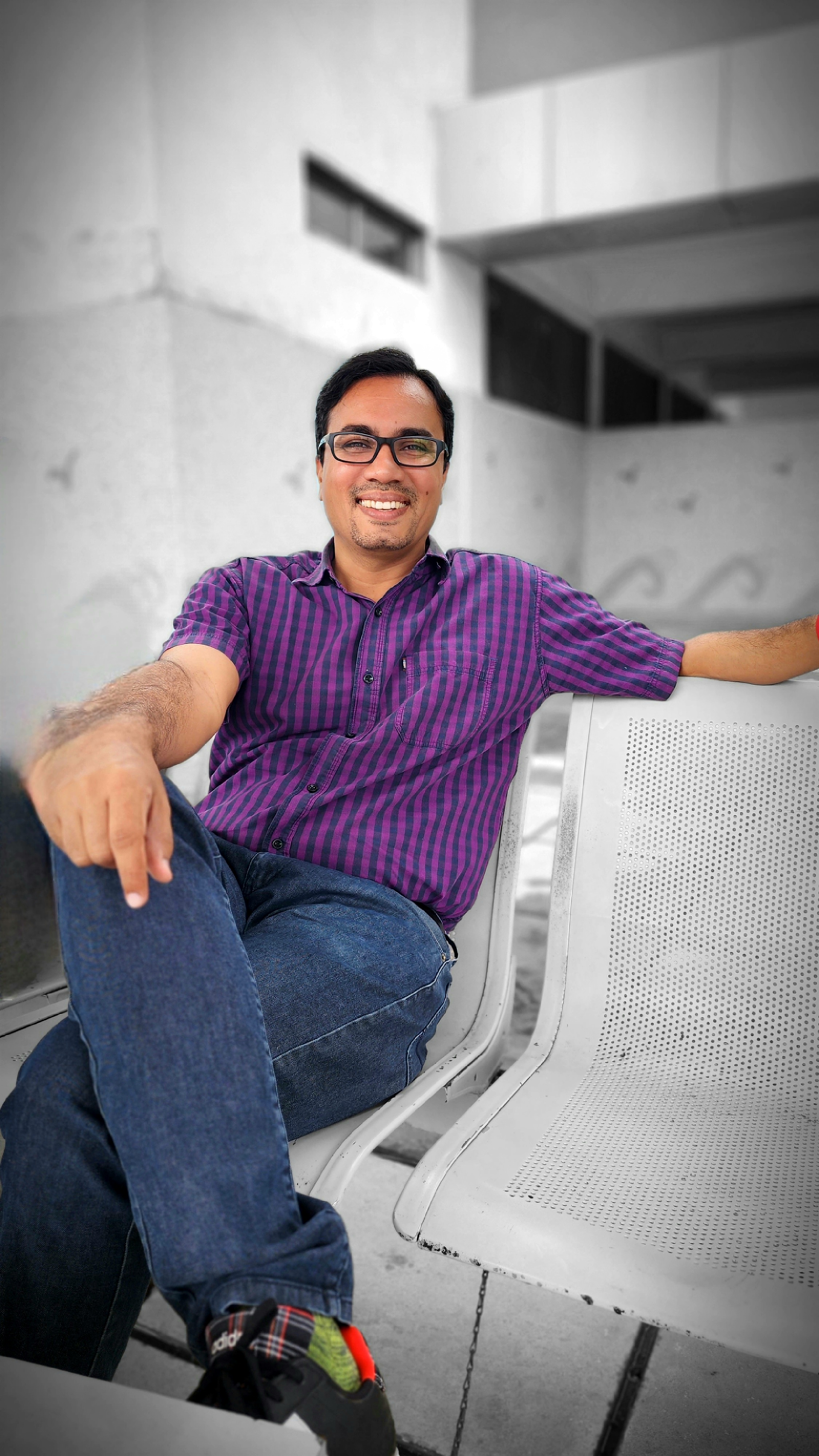 DR LALAN SUTARIYA
