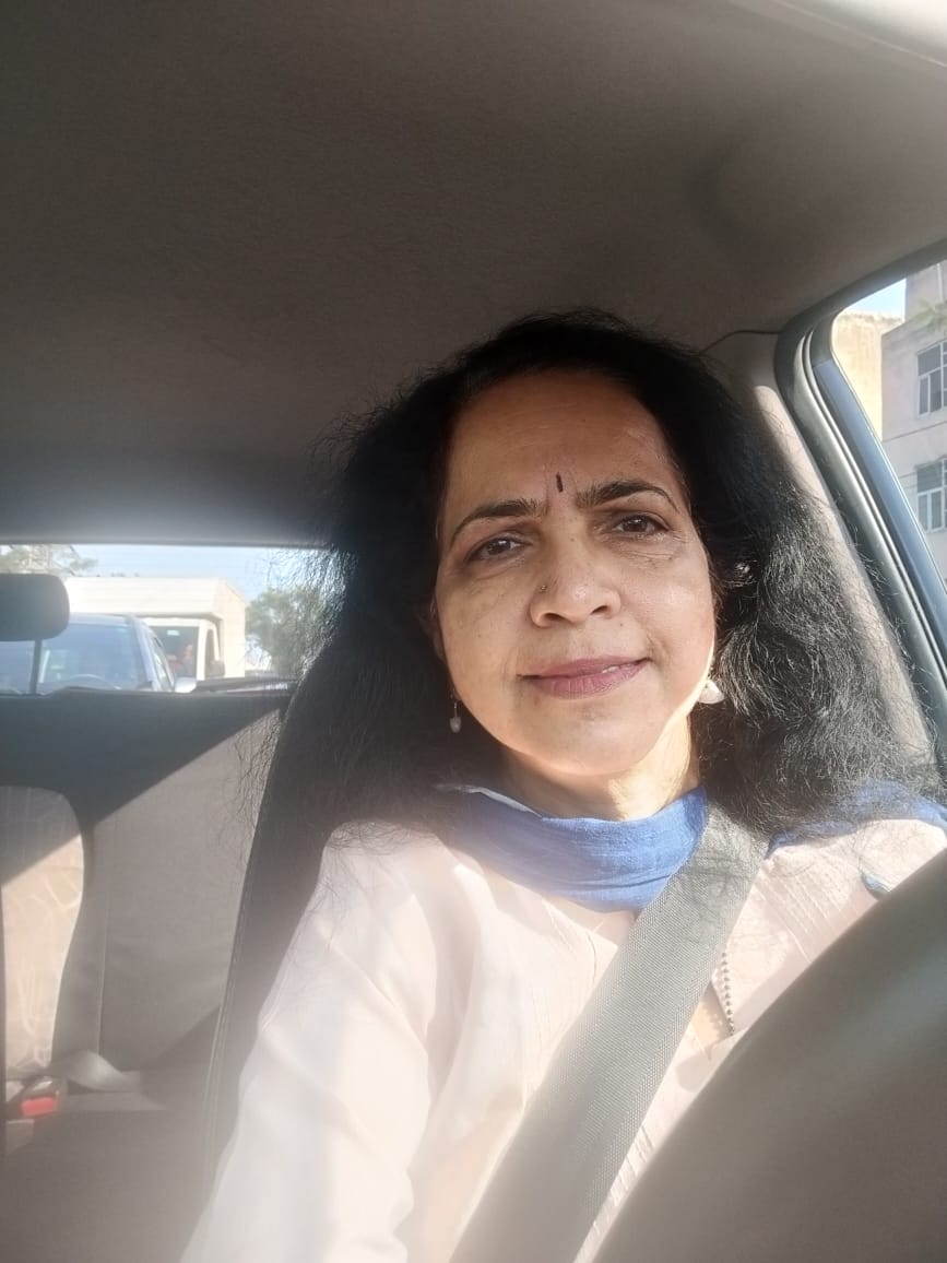DR. LATA KAMAT